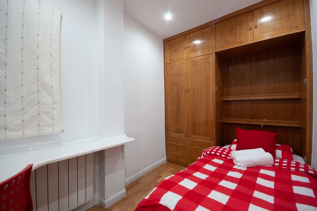 Acogedor Apartamento Lavapies マドリード エクステリア 写真
